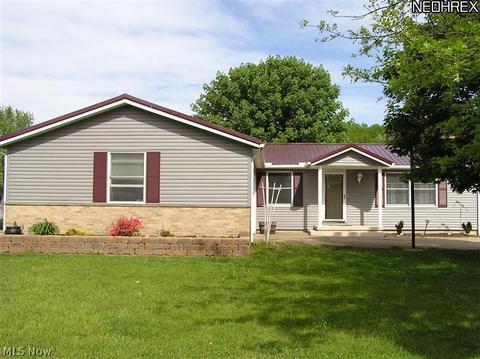 120 Allison Ave, Killbuck, OH 44637 photo 2