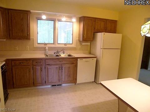 36920 Bainbridge Rd, Solon, OH 44139 photo 5