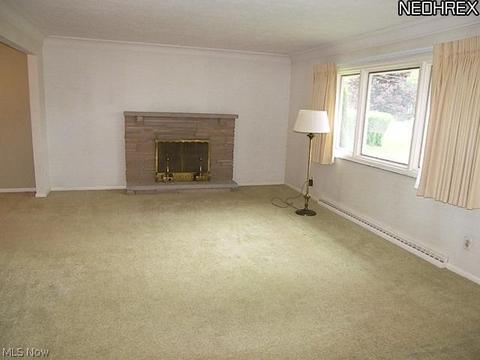 36920 Bainbridge Rd, Solon, OH 44139 photo 2