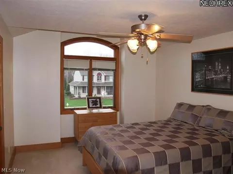 920 Glenview Dr, Huron, OH 44839 photo 6