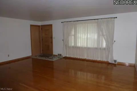 507 Geneva Ave, Struthers, OH 44471 photo 5