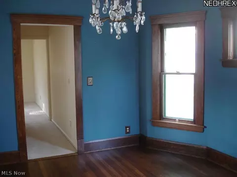 249 Cambridge Ave, Elyria, OH 44035 photo 11