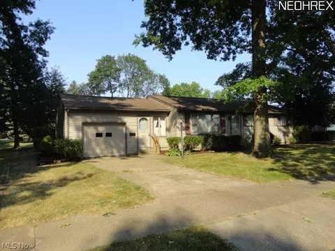 217 Bell Ave, Dover, OH 44622 photo 3