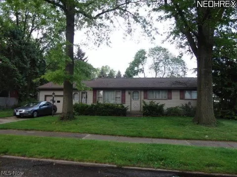217 Bell Ave, Dover, OH 44622 photo 5