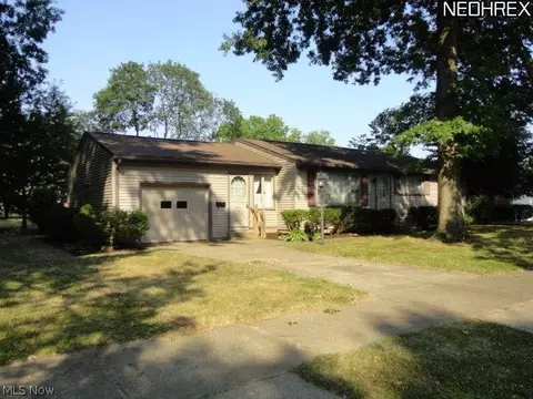 217 Bell Ave, Dover, OH 44622 photo 1