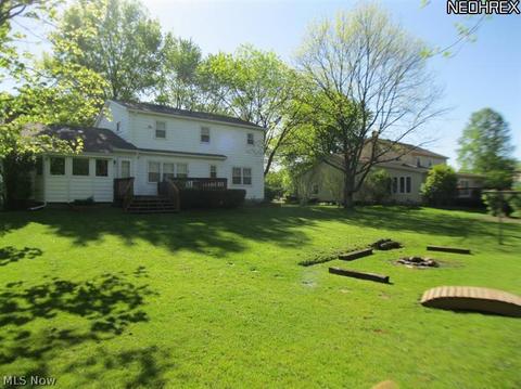 580 San Moritz Dr, Akron, OH 44333 photo 24