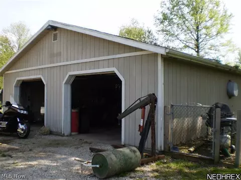 105 Heacock Rd, Sebring, OH 44672 photo 12
