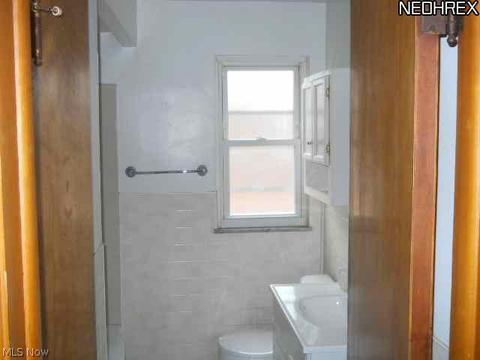 6151 Ridge, Parma, OH 44129 photo 7