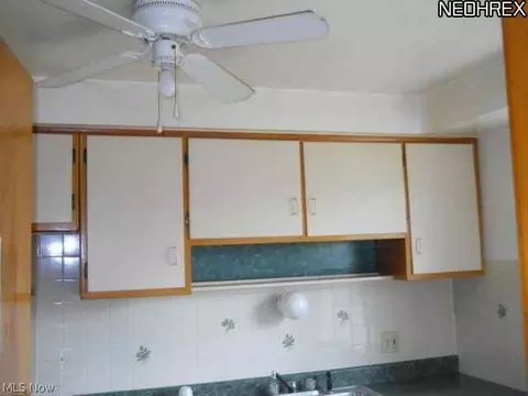 6151 Ridge, Parma, OH 44129 photo 5