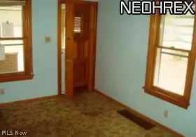 573 Sexton St, Struthers, OH 44471 photo 6