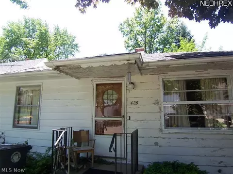 426 Baldwin Rd, Akron, OH 44312 photo 1