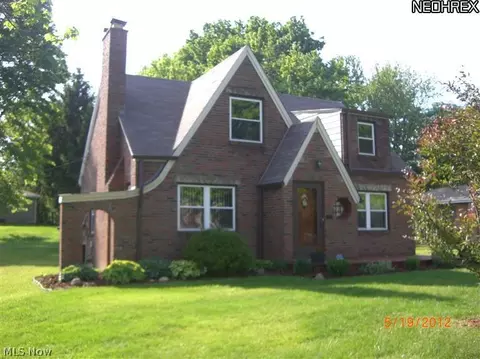 4522 Euclid Blvd, Boardman, OH 44512 photo 1