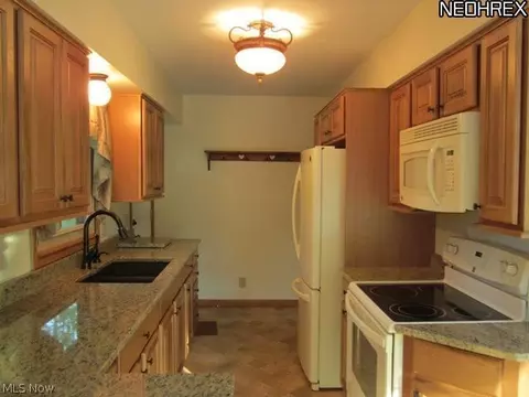 3632 Old Forge Rd, Rootstown, OH 44272 photo 4