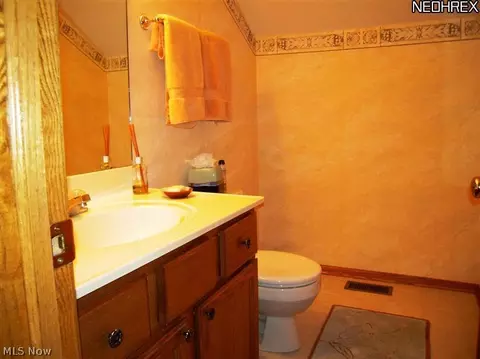 4522 NW Amberidge Ave, Canton, OH 44708 photo 13