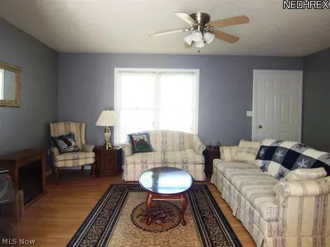 457 Stallion Ct, Lagrange, OH 44050 photo 3
