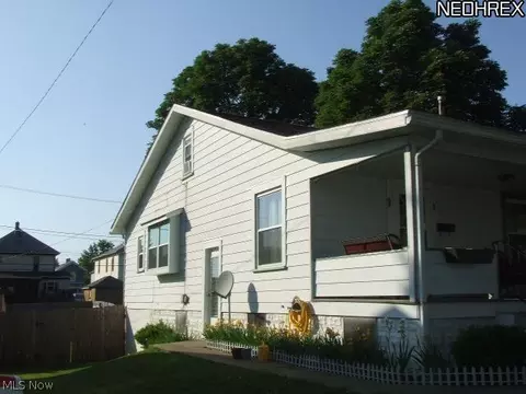 217 Mccarty Ave, Dennison, OH 44621 photo 3