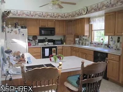 8992 Hayes Rd, Wayne, OH 44428 photo 8