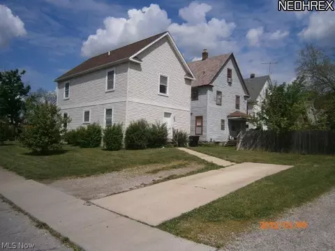 1216 Middle St, Elyria, OH 44035 photo 10