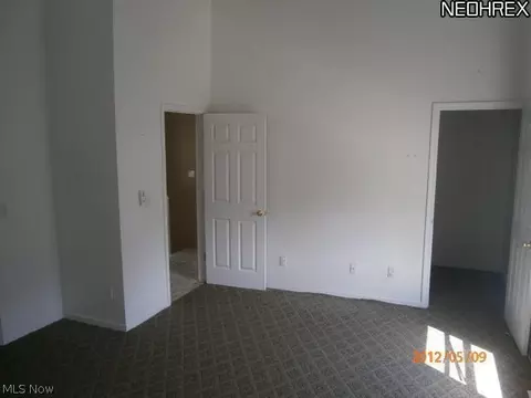 1216 Middle St, Elyria, OH 44035 photo 6