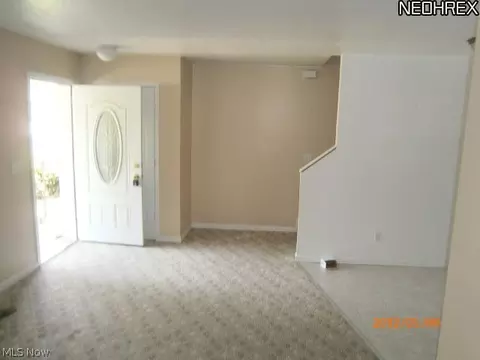 1216 Middle St, Elyria, OH 44035 photo 3