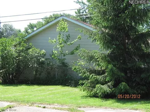 115 Caroline St, Elyria, OH 44035 photo 10