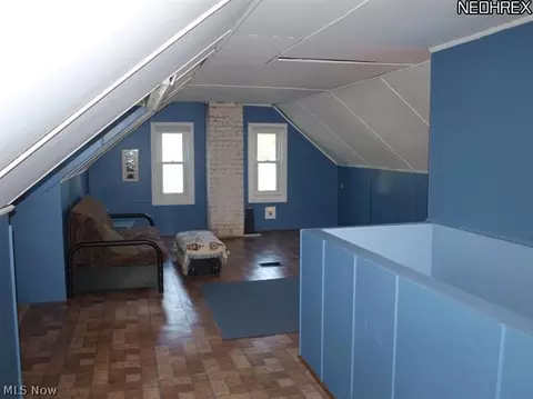 862 E 209th St, Euclid, OH 44119 photo 9