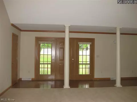 5500 Walnut Grove Cir, Struthers, OH 44471 photo 12