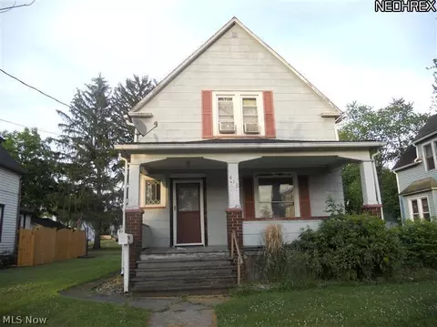 413 Cherry Ave, Niles, OH 44446 photo 1