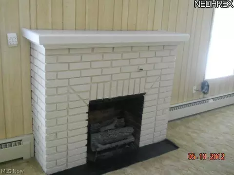 756 Point Dr, Akron, OH 44319 photo 5