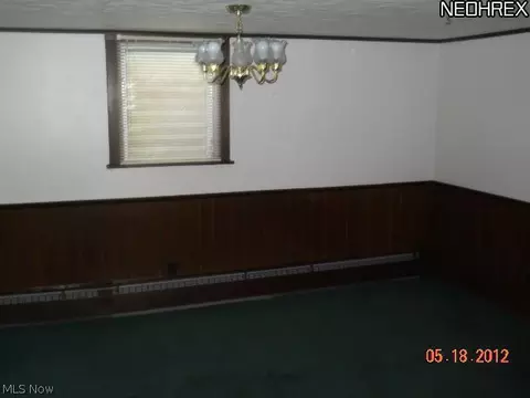 756 Point Dr, Akron, OH 44319 photo 9