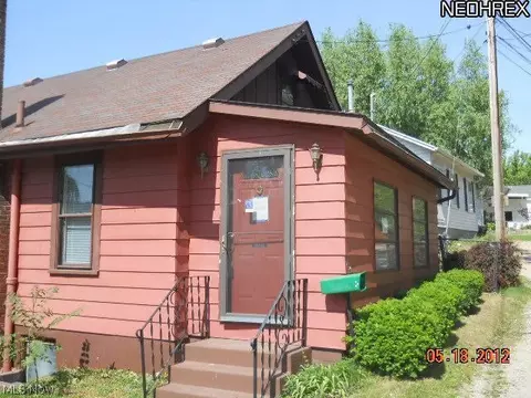 756 Point Dr, Akron, OH 44319 photo 1