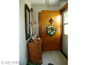 2408 Walnut Blvd, Ashtabula, OH 44004 photo 2