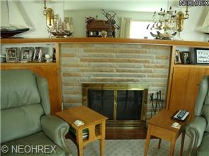 2408 Walnut Blvd, Ashtabula, OH 44004 photo 1