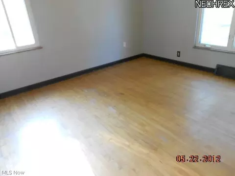 10419 Biddulph Rd, Brooklyn, OH 44144 photo 3