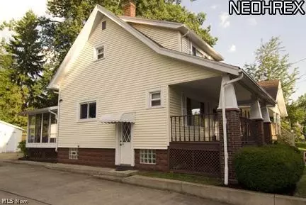 1279 Big Falls Ave, Akron, OH 44310 photo 3