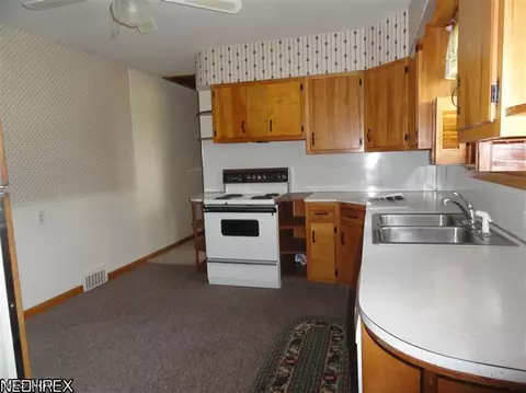 1714 Dover Ave, Dover, OH 44622 photo 5