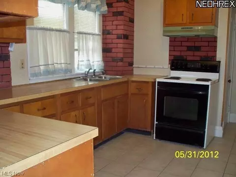 5213 Summer Ave, Ashtabula, OH 44004 photo 8