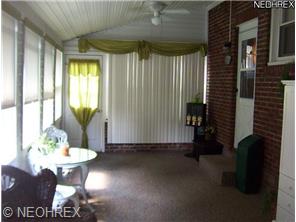 4614 Euclid Blvd, Youngstown, OH 44512 photo 2