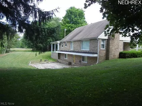 4257 Tippecanoe Rd, Youngstown, OH 44511 photo 2