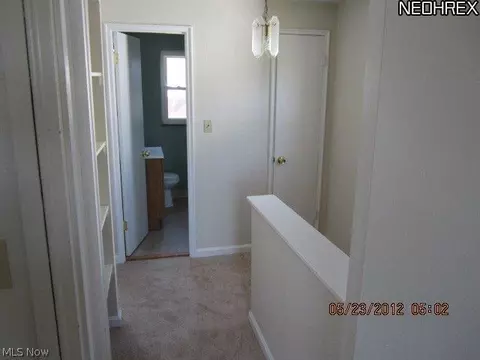 20871 Morris Ave, Euclid, OH 44123 photo 5