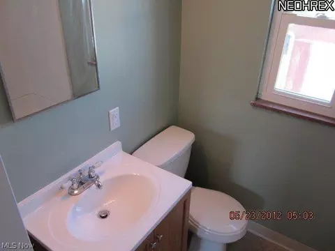 20871 Morris Ave, Euclid, OH 44123 photo 6
