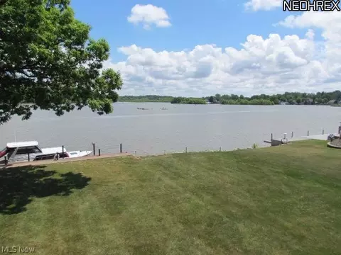 1204 Riverside Dr, Huron, OH 44839 photo 3