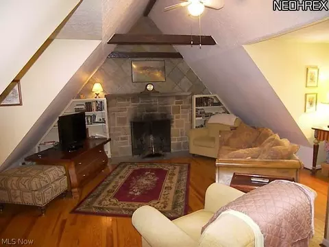 7635 Fields Rd, Chagrin Falls, OH 44023 photo 5