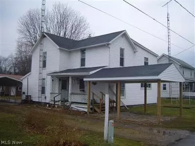 405 Franklin Ave, Conesville, OH 43811 photo 1