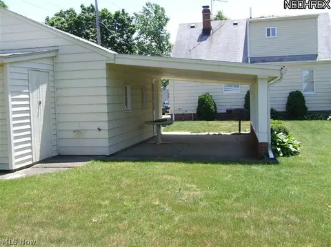 30453 Mark Ct, Wickliffe, OH 44092 photo 16