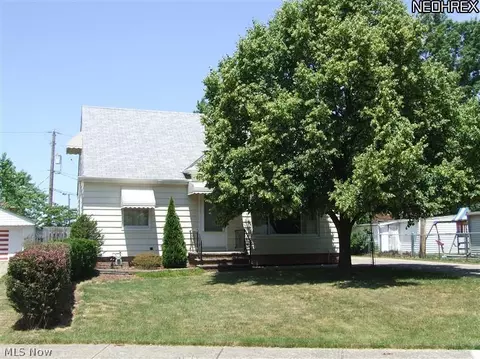 30453 Mark Ct, Wickliffe, OH 44092 photo 17