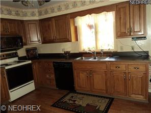 111 Forest Garden Dr, Youngstown, OH 44512 photo 6