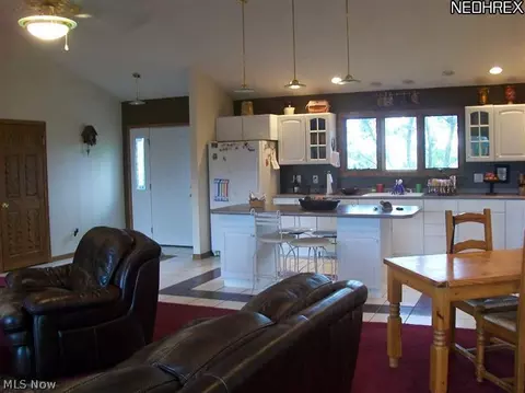 12960 Bottom Rd, Dresden, OH 43821 photo 4