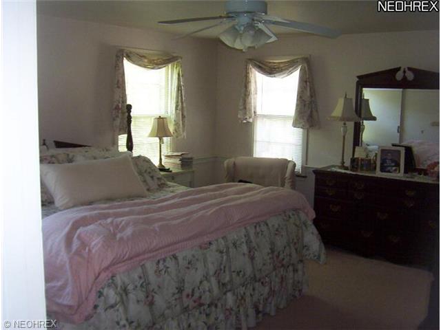 181 Ridgewood Dr, Youngstown, OH 44512 photo 11