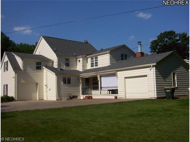 181 Ridgewood Dr, Youngstown, OH 44512 photo 2